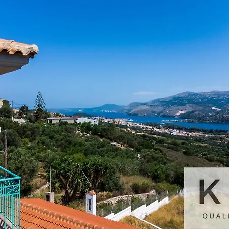 펜션 Sofia's Grand View Maisonette Near Argostoli!